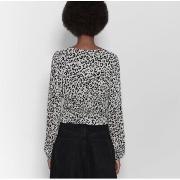 ZARA Leopard Print Micro Pleat Top - Picture 4 of 11